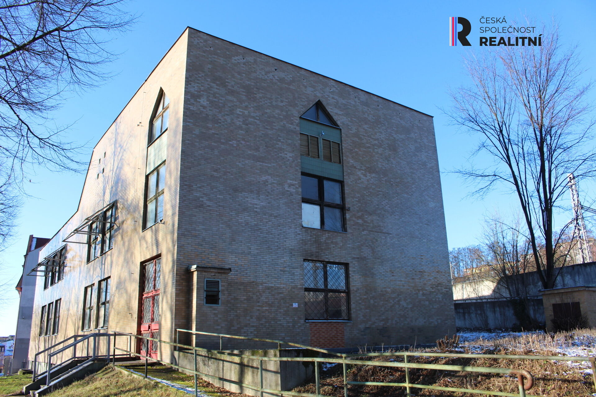 Komerční objekt 1442 m2 Karlovy Vary